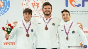 podio mag team foto simone ferraro sfa06624